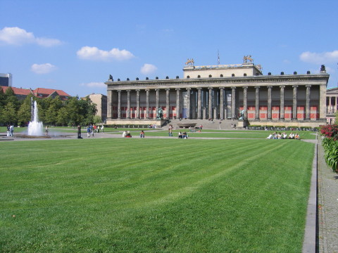 Berlin-Altes-Museum-og-Lustgarten.JPG