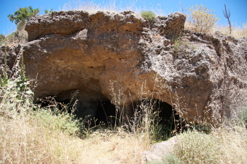 Kreta-2009-7535-Polirinia-historiske-ruiner-cisterne.JPG