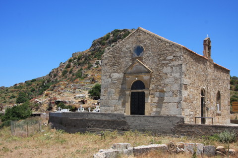 Kreta-2009-7548-kirken-paa-toppen-af-Polirinia.JPG